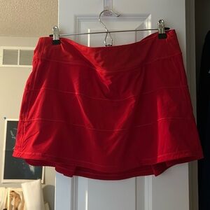 Lulu red skirt